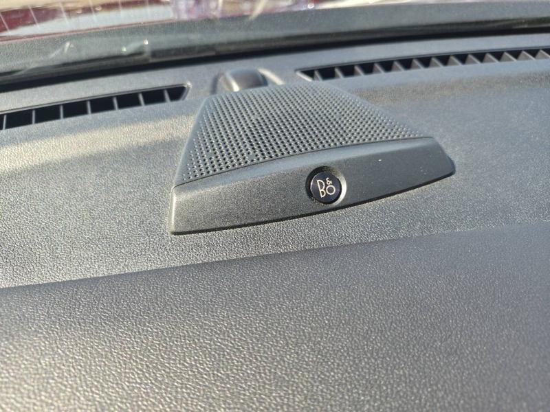 Image FORD Puma 1.0 Flexifuel 125ch S&S mHEV ST-Line X Vivid Ruby Edition