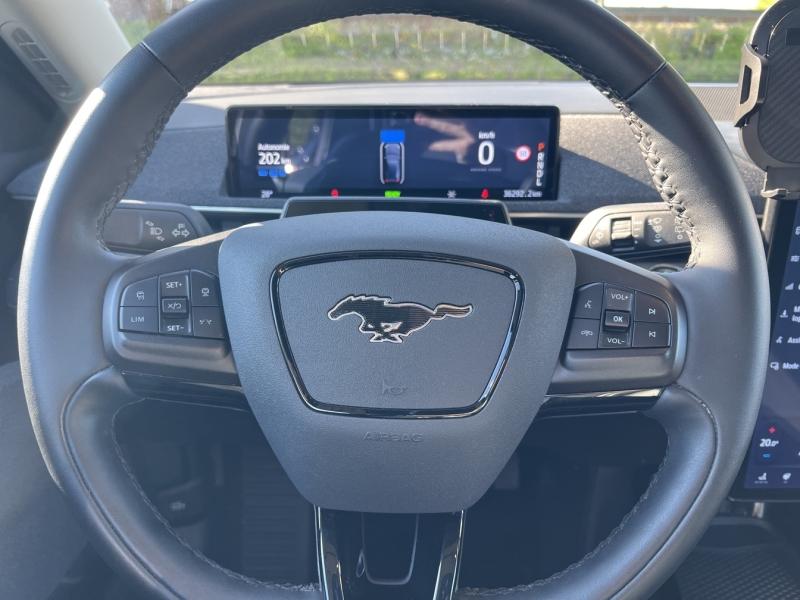 Image FORD Mustang Mach-E 269ch Standard Range 72,6kWh Mach-E Propulsion
