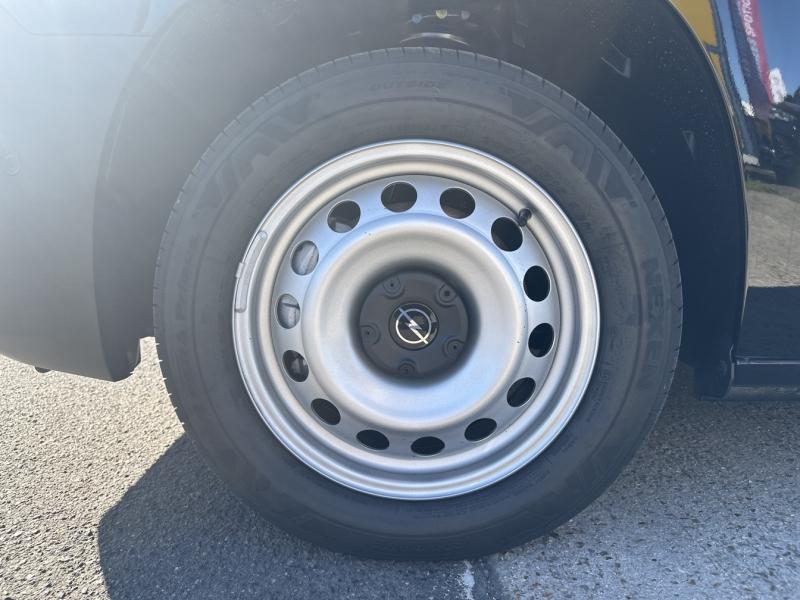 Image OPEL Combo Cargo M Diesel 130ch automatique Pack Premium Connect
