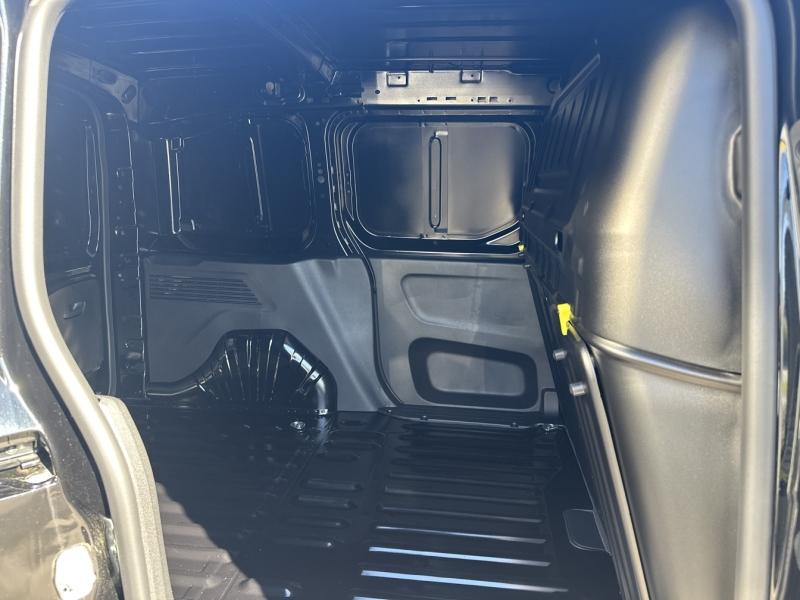 Image OPEL Combo Cargo M Diesel 130ch automatique Pack Premium Connect