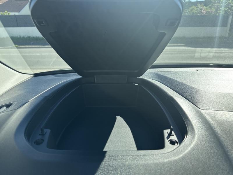 Image OPEL Combo Cargo M Diesel 130ch automatique Pack Premium Connect