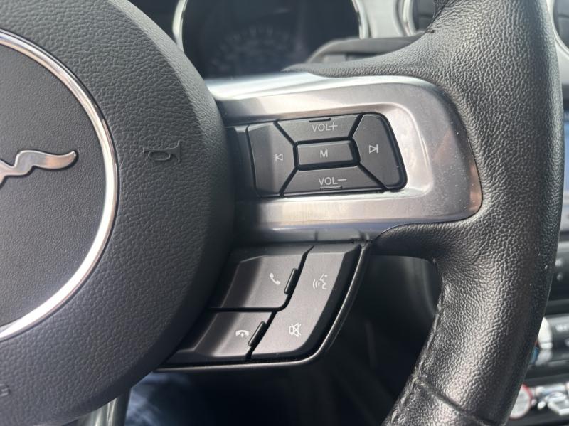 Image FORD Mustang Fastback 5.0 V8 421ch GT