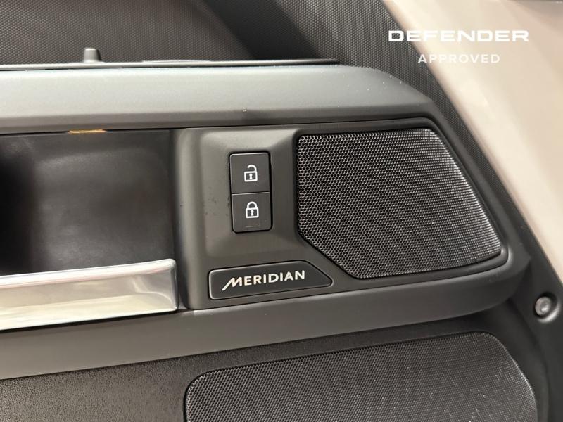 Image LAND-ROVER Defender 110 2.0 P300e PHEV X-Dynamic HSE