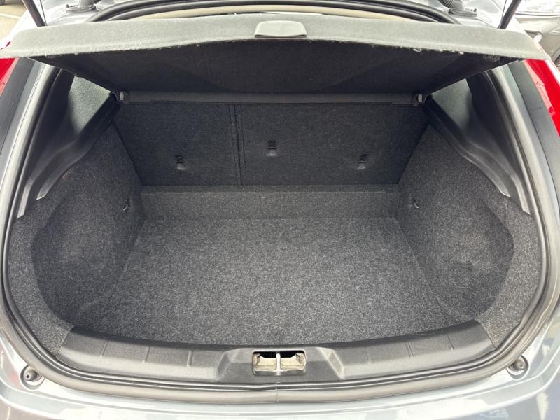 Image VOLVO V40 D2 120ch Itëk Edition