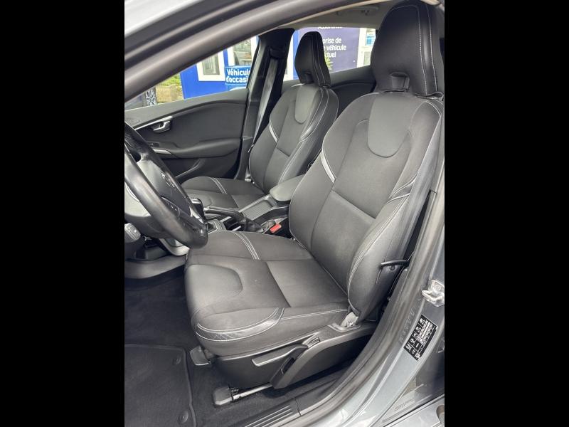 Image VOLVO V40 D2 120ch Itëk Edition