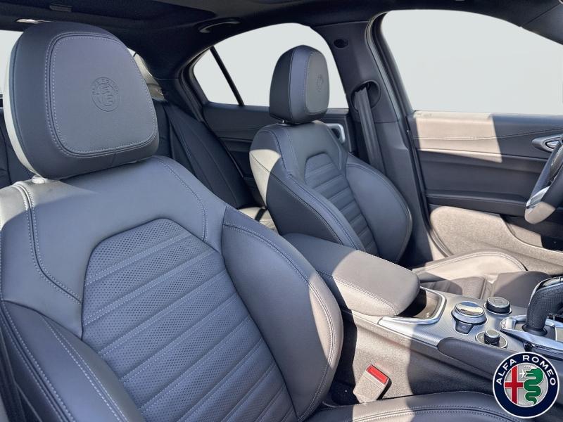 Image ALFA ROMEO Giulia 2.2 Diesel 160ch Veloce AT8