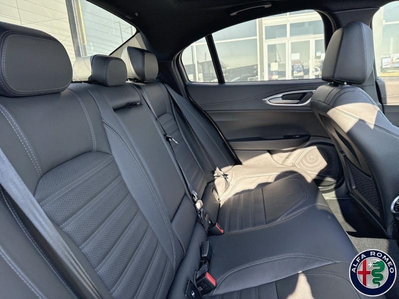 Image ALFA ROMEO Giulia 2.2 Diesel 160ch Veloce AT8