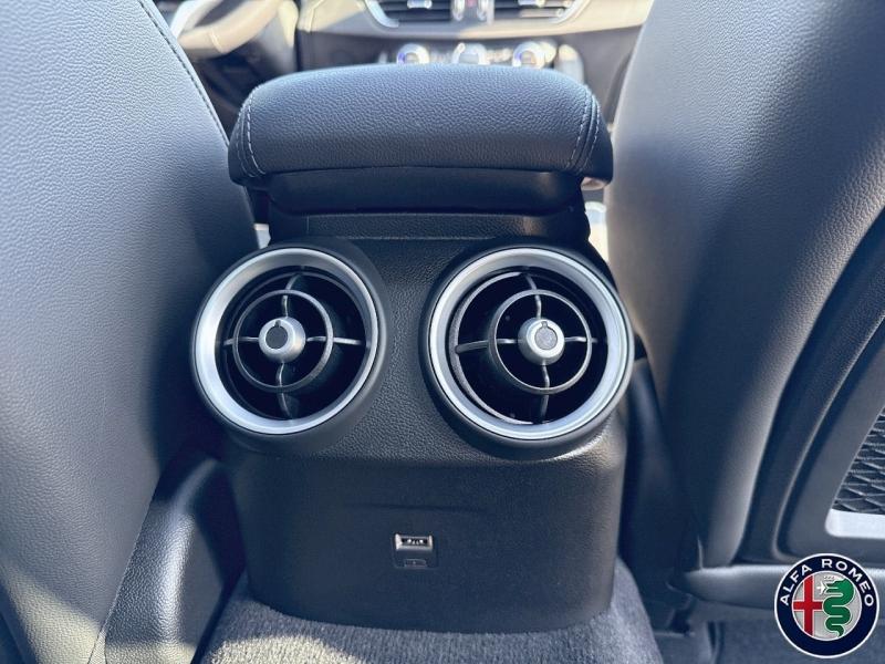 Image ALFA ROMEO Giulia 2.2 Diesel 160ch Veloce AT8