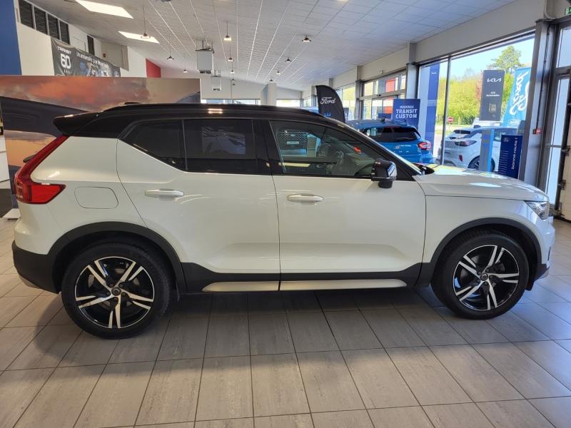 Image VOLVO XC40 D4 AdBlue AWD 190ch Business Geartronic 8