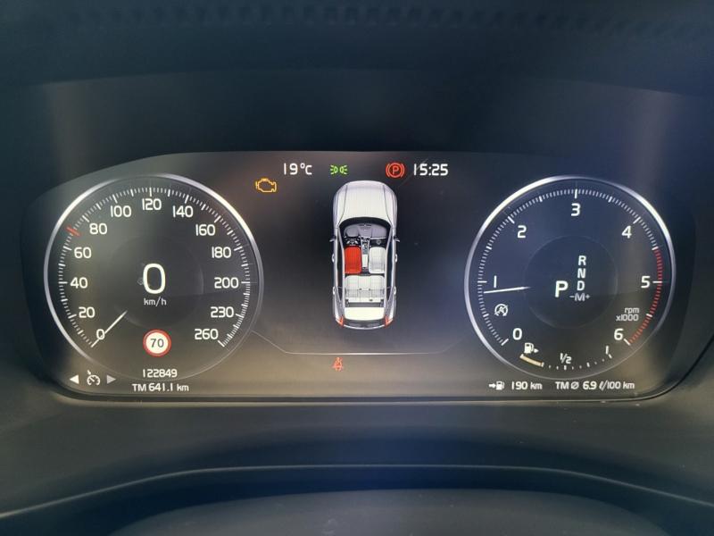 Image VOLVO XC40 D4 AdBlue AWD 190ch Business Geartronic 8