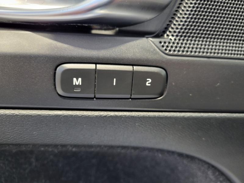 Image VOLVO XC40 D4 AdBlue AWD 190ch Business Geartronic 8