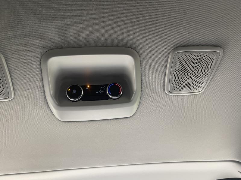 Image FORD Tourneo Custom 340 L2H1 2.5 Duratec 232ch Hybride rechargeable Titanium CVT