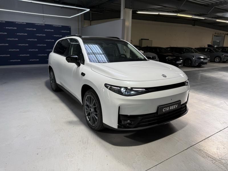 Image LEAPMOTOR C10 REEV 215ch 28,4 kWh Design MY25