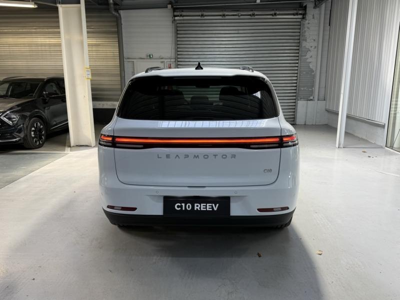 Image LEAPMOTOR C10 REEV 215ch 28,4 kWh Design MY25