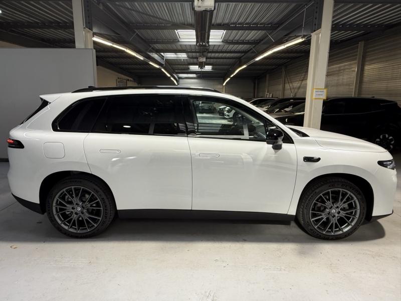 Image LEAPMOTOR C10 REEV 215ch 28,4 kWh Design MY25