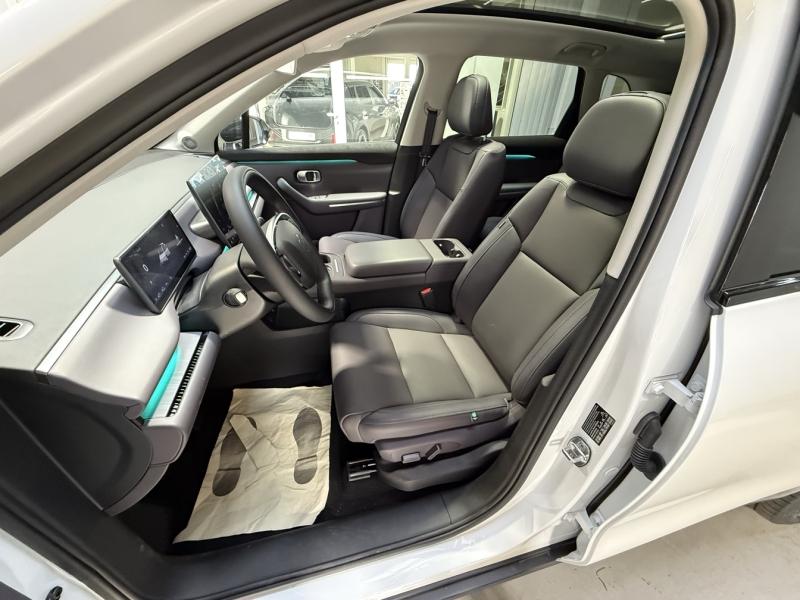 Image LEAPMOTOR C10 REEV 215ch 28,4 kWh Design MY25