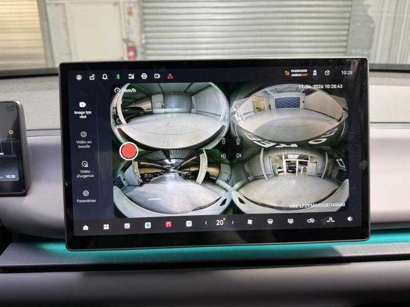 Image LEAPMOTOR C10 REEV 215ch 28,4 kWh Design MY25