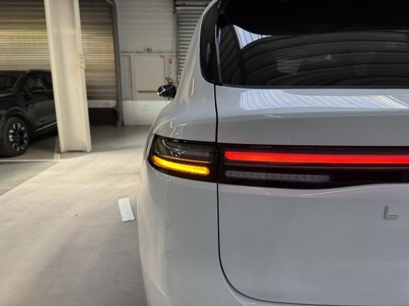 Image LEAPMOTOR C10 REEV 215ch 28,4 kWh Design MY25