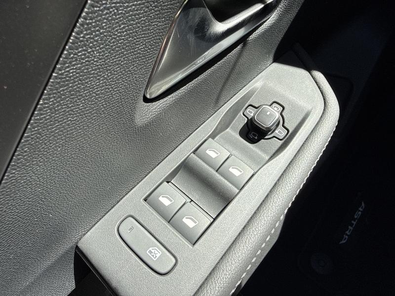 Image OPEL Astra 1.2 Turbo Hybrid 145ch Ultimate e-DCT 6