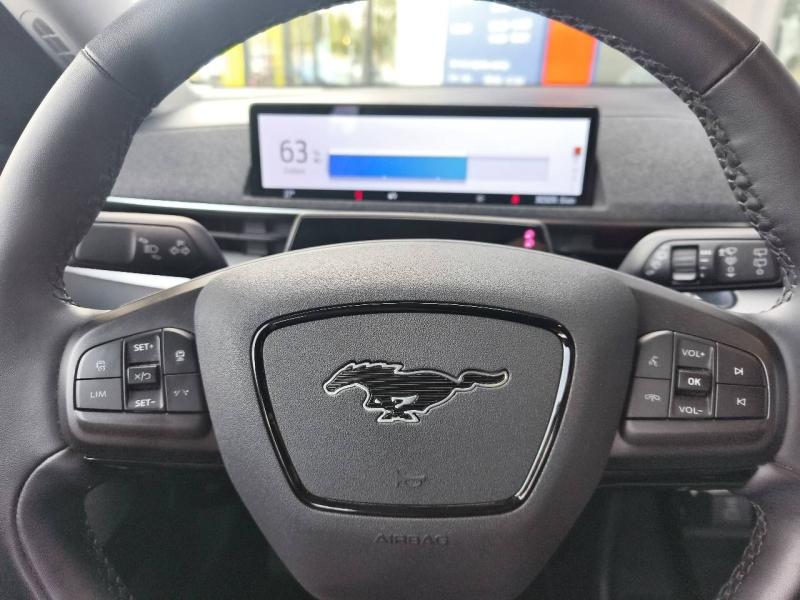 Image FORD Mustang Mach-E 269ch Standard Range 72,6kWh Mach-E Propulsion