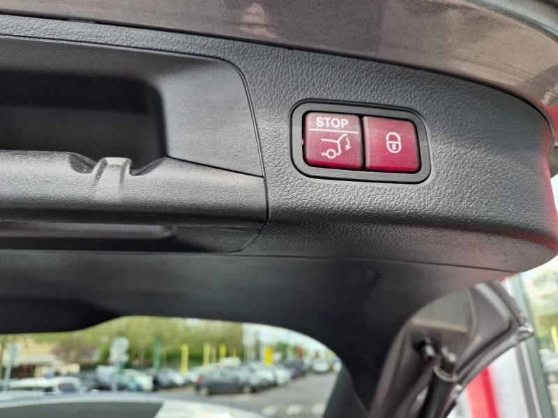 Image MERCEDES-BENZ GLA 250 e 160+102ch AMG Line 8G-DCT