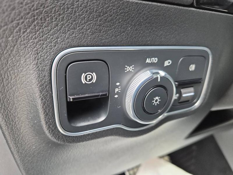 Image MERCEDES-BENZ GLA 250 e 160+102ch AMG Line 8G-DCT