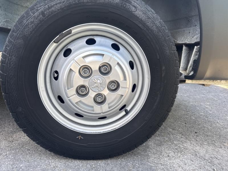 Image PEUGEOT Boxer Fg 330 L1H1 2.2 BlueHDi S&S 140 ch Premium