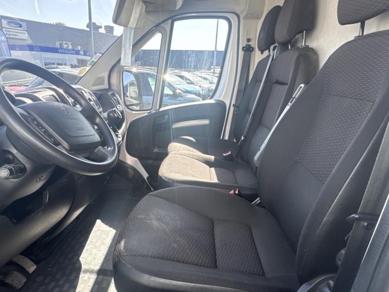 Image PEUGEOT Boxer Fg 330 L1H1 2.2 BlueHDi S&S 140 ch Premium