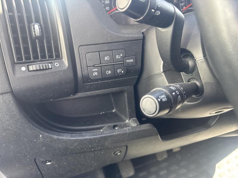 Image PEUGEOT Boxer Fg 330 L1H1 2.2 BlueHDi S&S 140 ch Premium