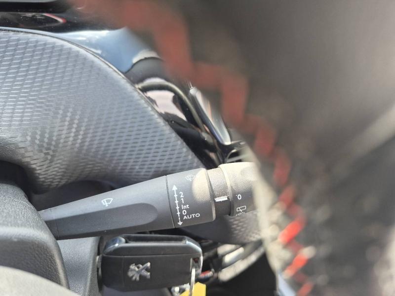 Image PEUGEOT 2008 1.6 BlueHDi 100ch GT Line