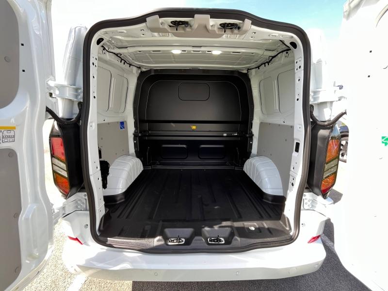 Image FORD Transit Custom Fg 320 L1H1 2.0 EcoBlue 170ch Cabine Approfondie Limited BVA8
