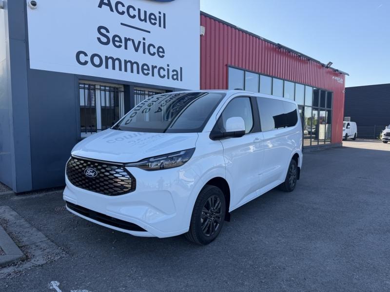 Photo FORD Tourneo Custom 340 L1H1 Electrique 218ch 64kWh Titanium