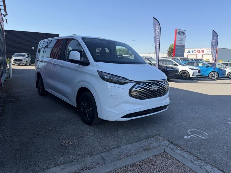 Image FORD Tourneo Custom 340 L1H1 Electrique 218ch 64kWh Titanium