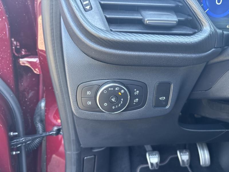 Image FORD Puma 1.0 Flexifuel 125ch S&S mHEV ST-Line X Vivid Ruby Edition