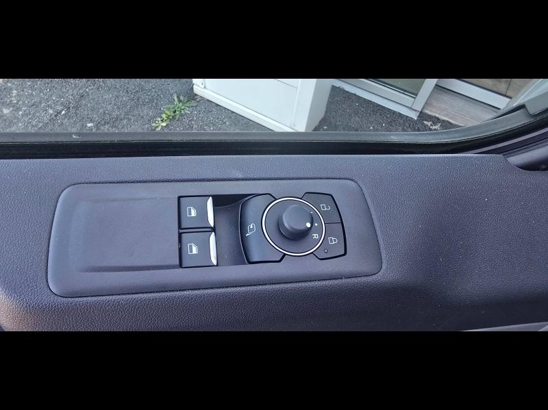 Image FORD Transit Custom Fg 320 L1H1 2.5 Duratec 232ch Hybride rechargeable Limited CVT