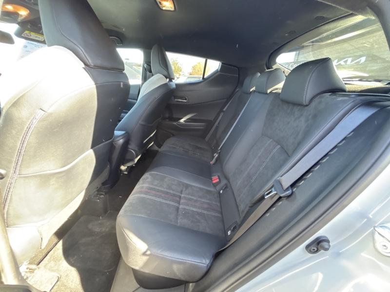 Image TOYOTA C-HR 122h GR-Sport 2WD E-CVT MY20