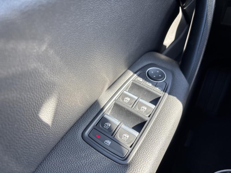 Image RENAULT Captur 1.6 E-Tech hybride 145ch Techno
