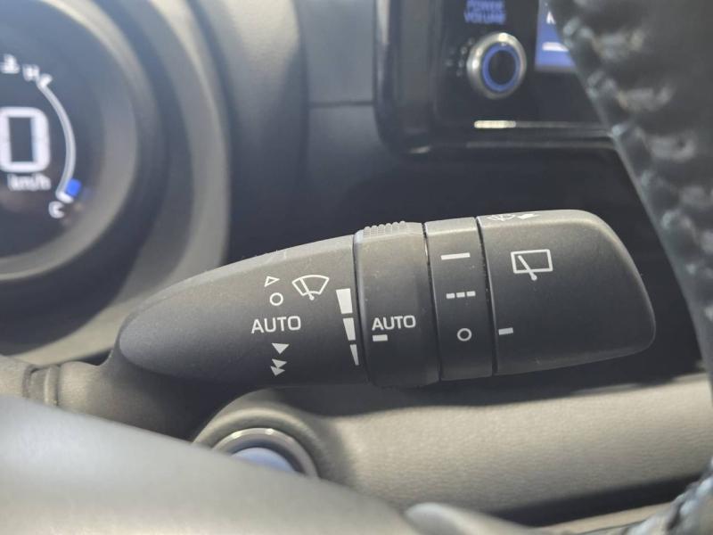 Image TOYOTA Yaris 116h Design 5p