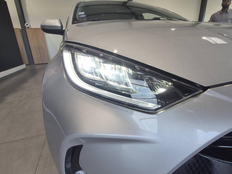 Image TOYOTA Yaris 116h Design 5p