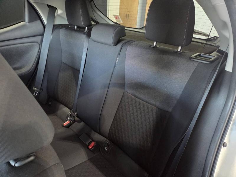 Image TOYOTA Yaris 116h Design 5p