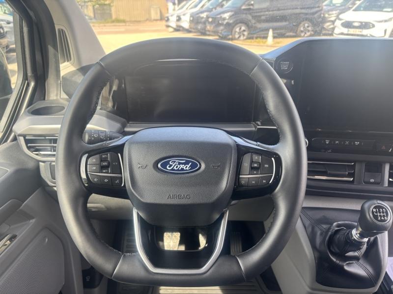 Image FORD Tourneo Custom 320 L2H1 2.0 EcoBlue 150ch Titanium