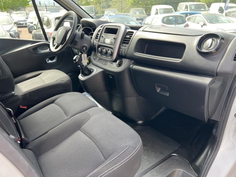 Image RENAULT Trafic Fg L2H1 1300 2.0 dCi 120ch SL Pro+ E6