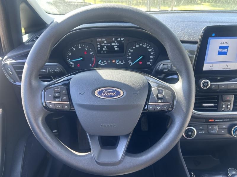 Image FORD Fiesta 1.0 EcoBoost 100ch Stop&Start Cool & Connect 3p Euro6.2