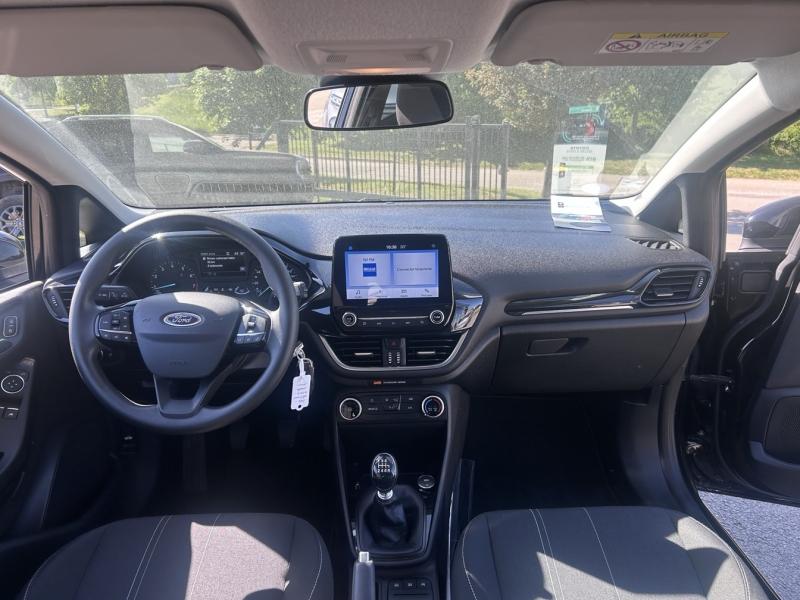 Image FORD Fiesta 1.0 EcoBoost 100ch Stop&Start Cool & Connect 3p Euro6.2