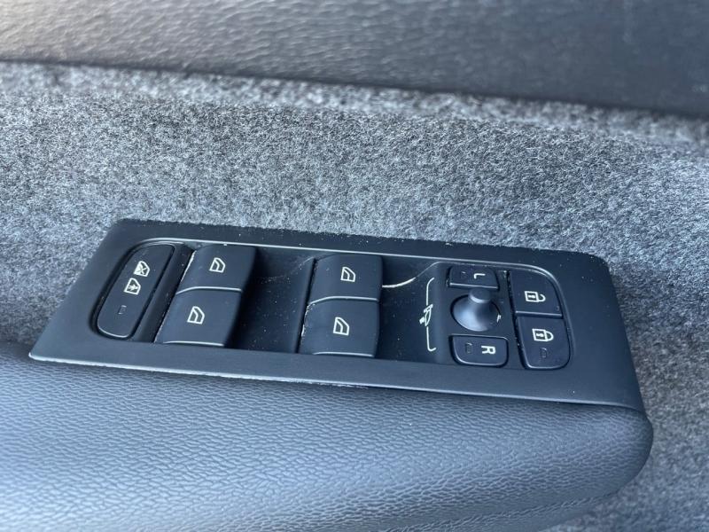 Image VOLVO XC40 B3 163ch Ultra DCT 7
