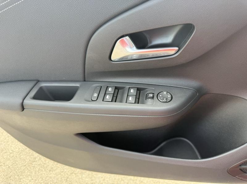 Image OPEL Corsa 1.2 Turbo 100ch YES