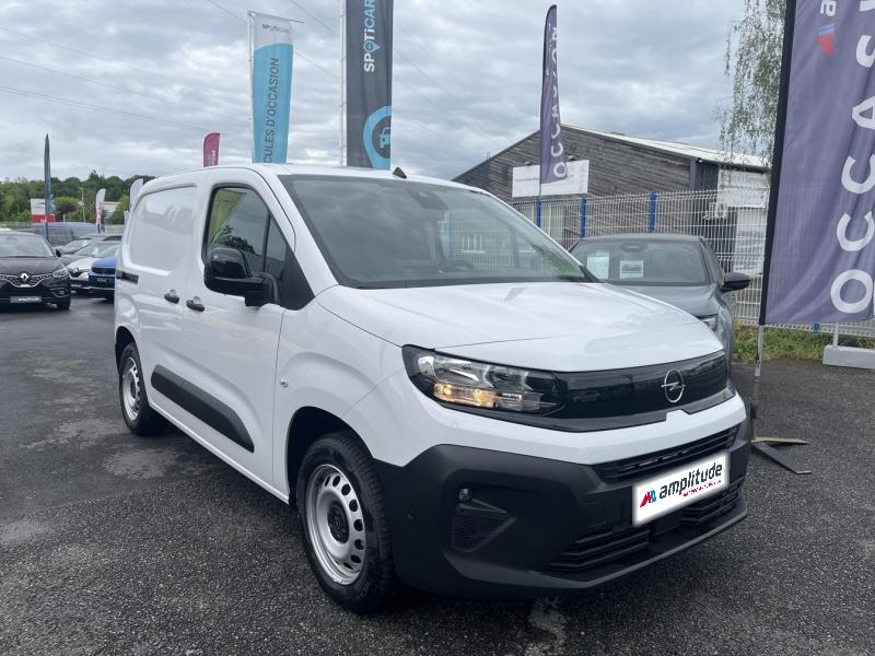 Image OPEL Combo Cargo M Diesel 130ch automatique Pack Premium Connect