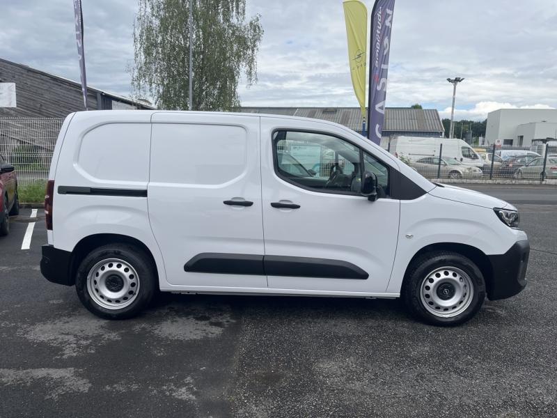 Image OPEL Combo Cargo M Diesel 130ch automatique Pack Premium Connect