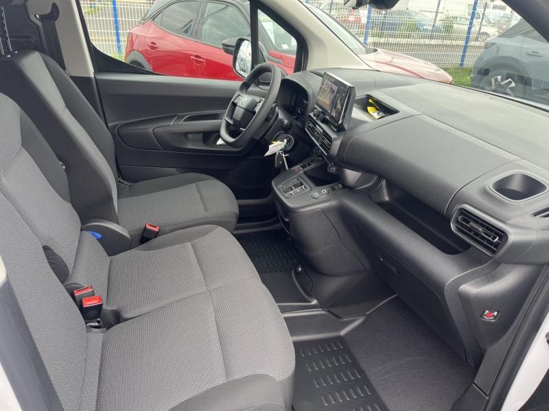 Image OPEL Combo Cargo M Diesel 130ch automatique Pack Premium Connect