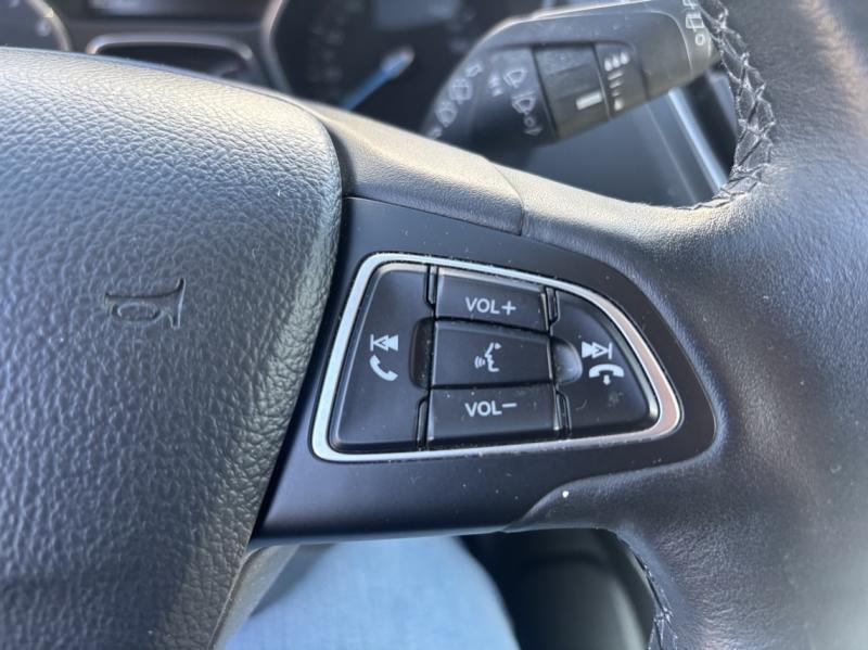 Image FORD C-MAX 1.0 EcoBoost 125ch Stop&Start Titanium